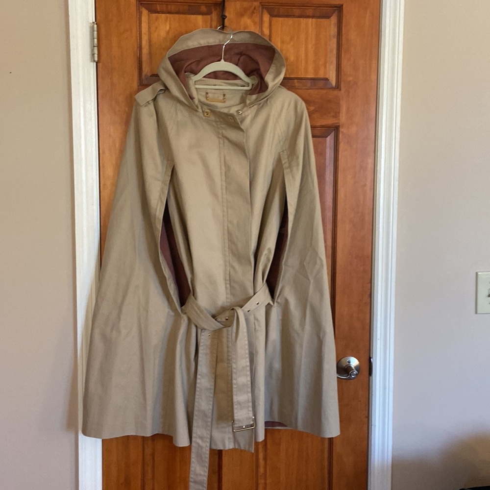 Diane Von Furstenberg Belted zippered cape Large
